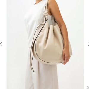 Behno Ina Large Black Grain